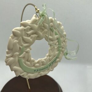 Christmas hallmark 2023 ornament made of porcelain beautiful wreath of doves